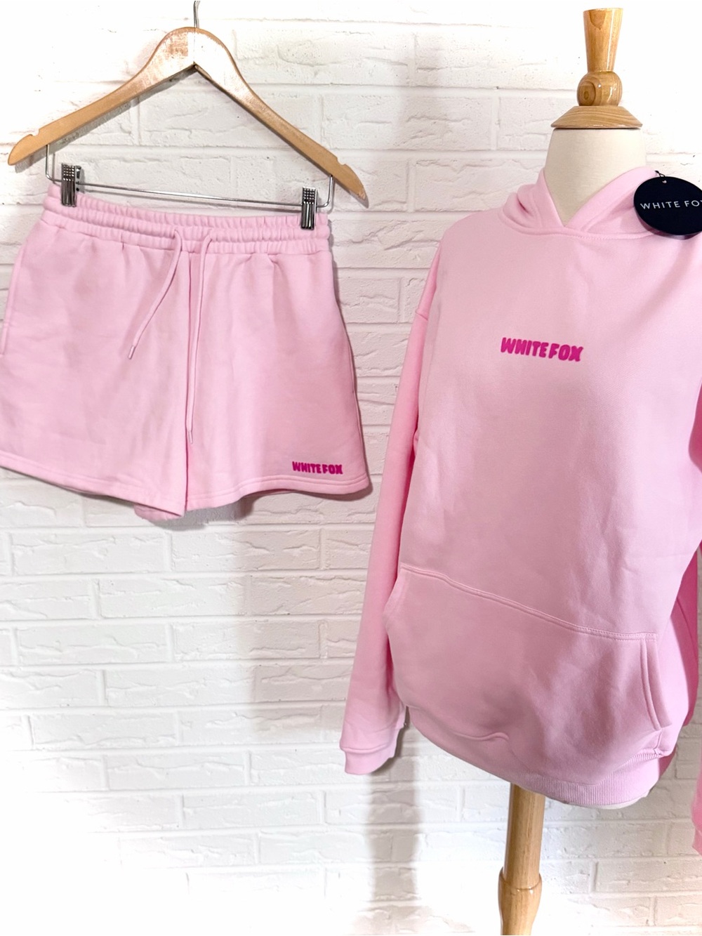 NWT 11th Street New York or Nowhere Oversized Hoodie and Shorts Pink Sugar S/M - Picture 2 of 11